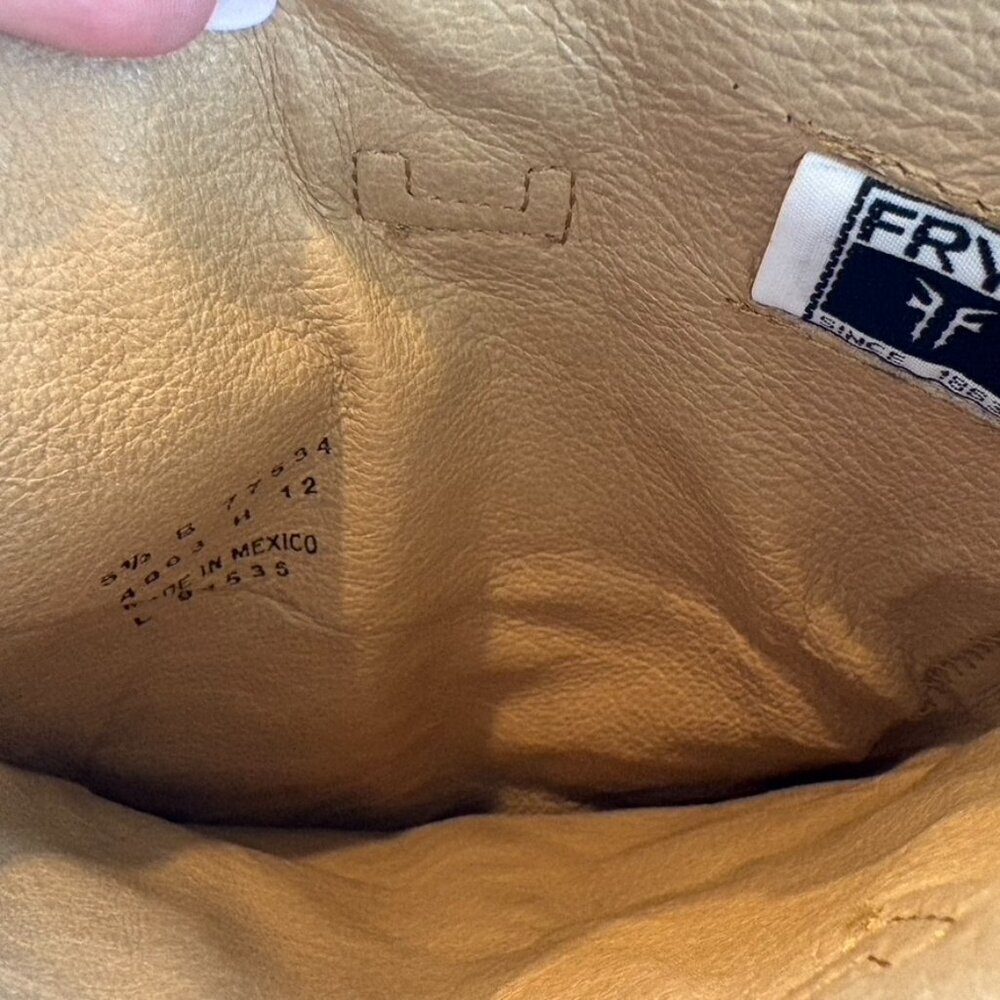 ** FRYE 77534 Paige Tall Boots Sz 5.5 Riding Taupe Leather Motorcycle Distressed - Picture 10 of 10